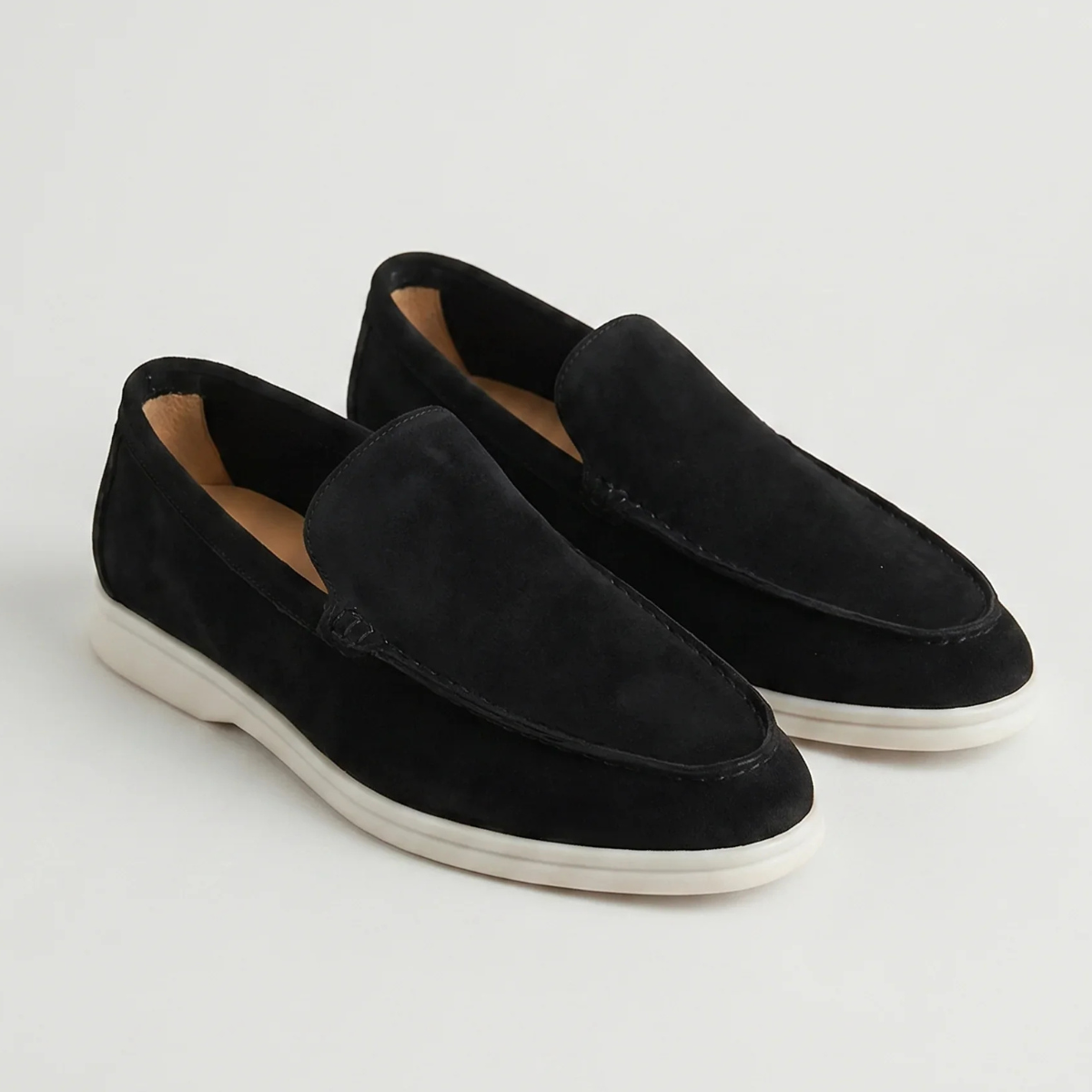 Elegantes mocasines de ante